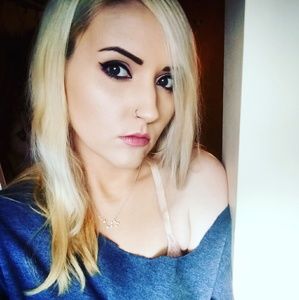 Meet your Posher, Cassie